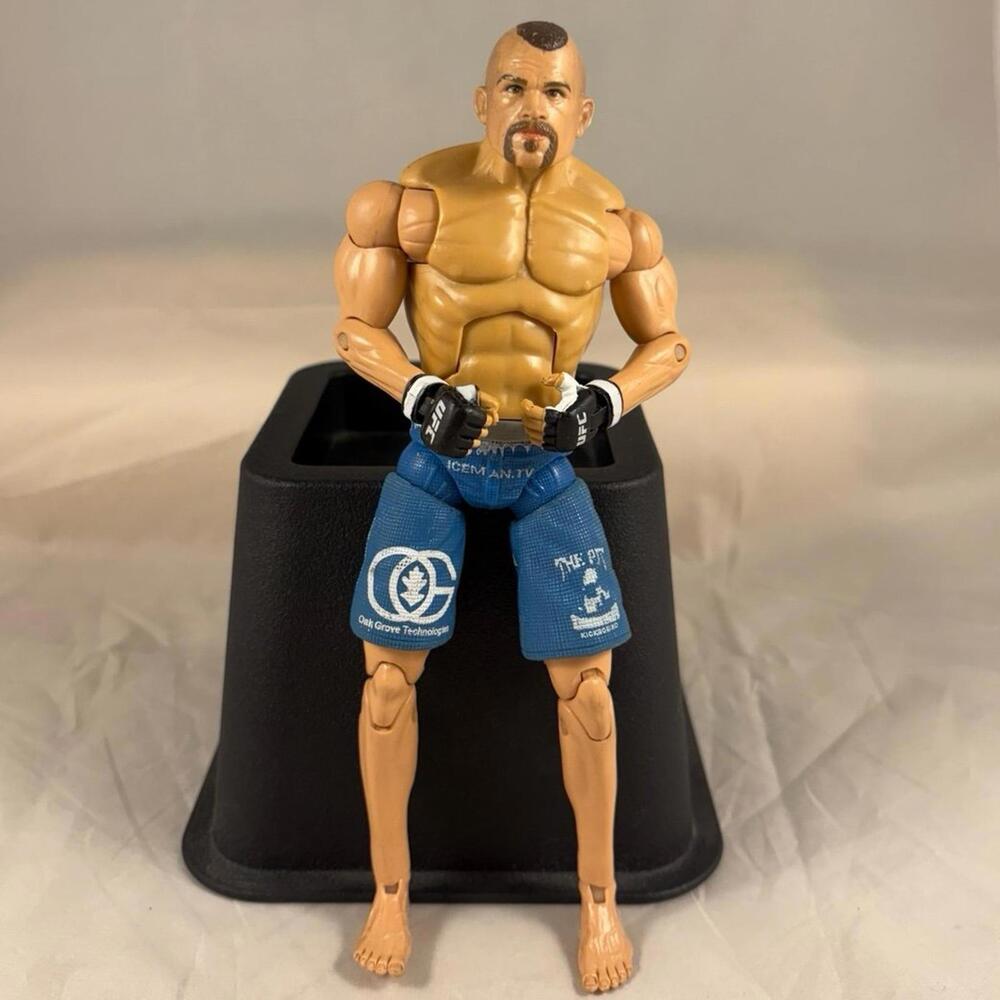 Loose 2009 Jakks Pacific UFC 79 Series 0 Chuck Liddell Action Figure